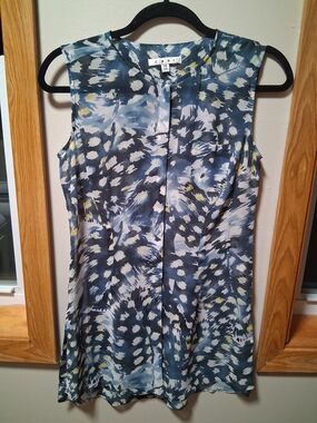 CAbi Avery Sleeveless Tunic Blouse